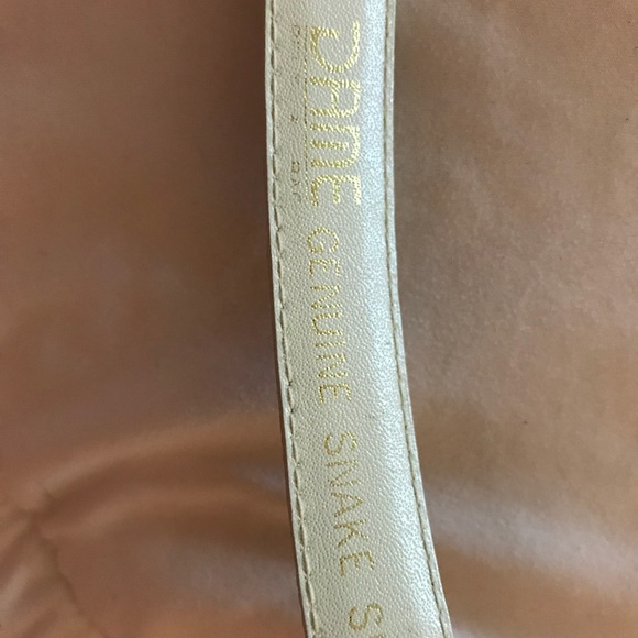 SALE! 🐍Genuine snakeskin belt w/ modern buckle❤️ - Picture 2 of 2